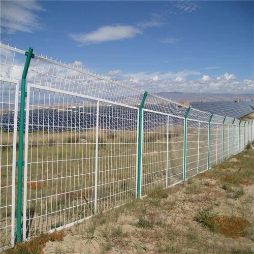 成都护栏网生产厂家四川公路铁路双边丝护栏价格河流堤坝隔离防护网